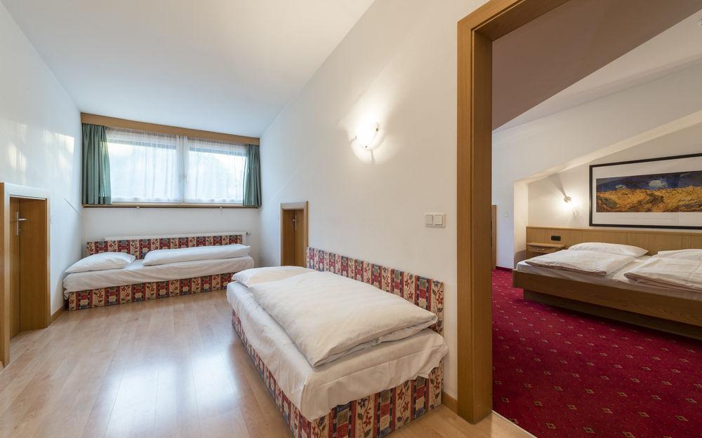 Lener Wirtshaus & Hotel Campo di Trens Exterior photo
